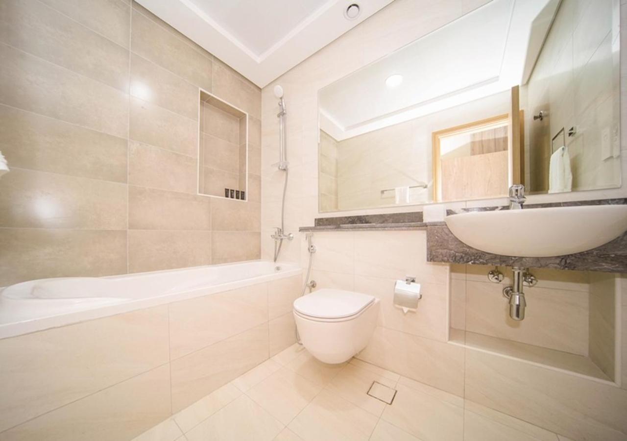 Elegant 2Br View With Rooftop Pool The Bay 迪拜 外观 照片