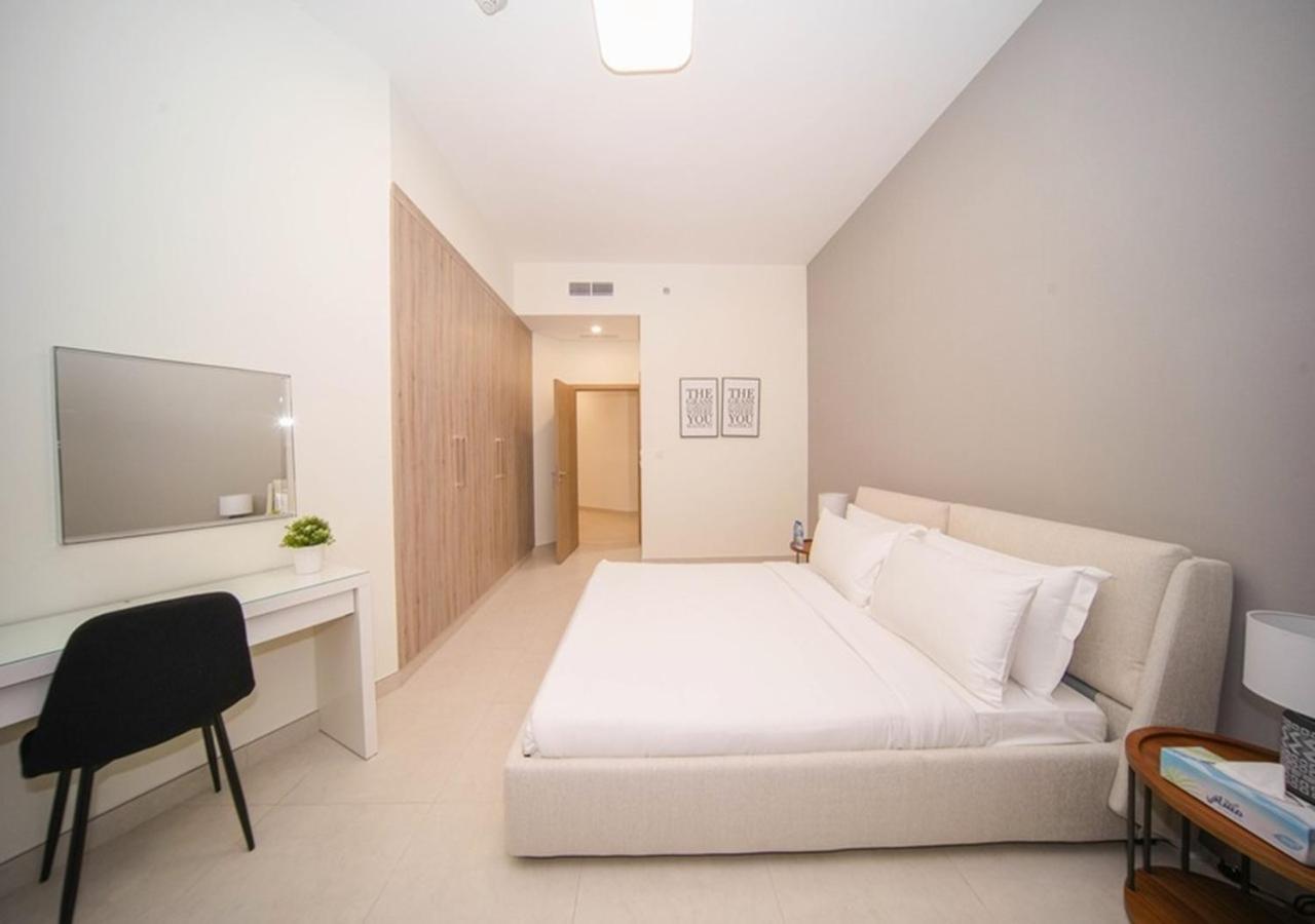 Elegant 2Br View With Rooftop Pool The Bay 迪拜 外观 照片