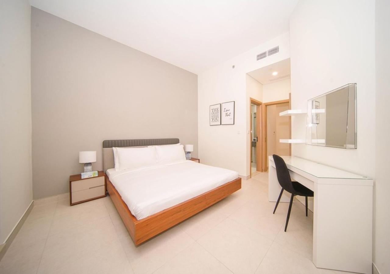 Elegant 2Br View With Rooftop Pool The Bay 迪拜 外观 照片